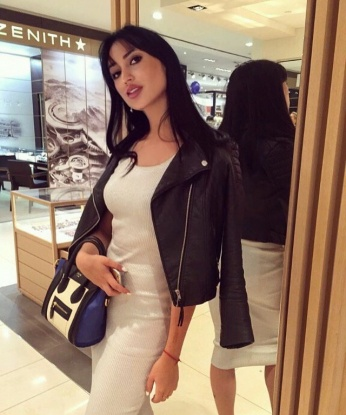 Фаина, 20